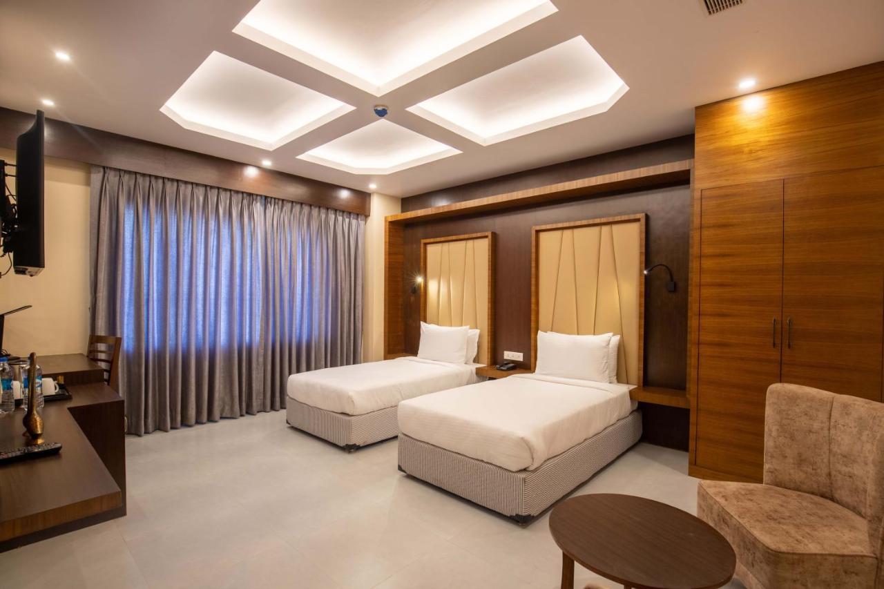 Hotel Palm International ブトワル エクステリア 写真