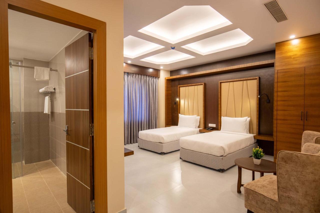 Hotel Palm International ブトワル エクステリア 写真