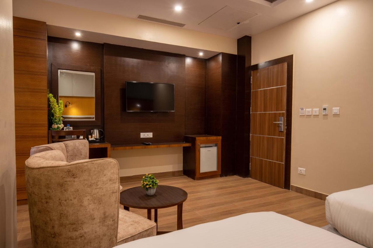 Hotel Palm International ブトワル エクステリア 写真