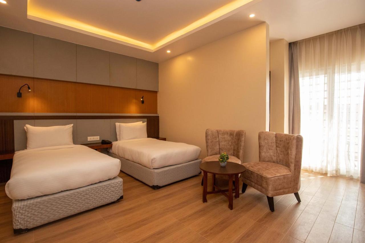 Hotel Palm International ブトワル エクステリア 写真