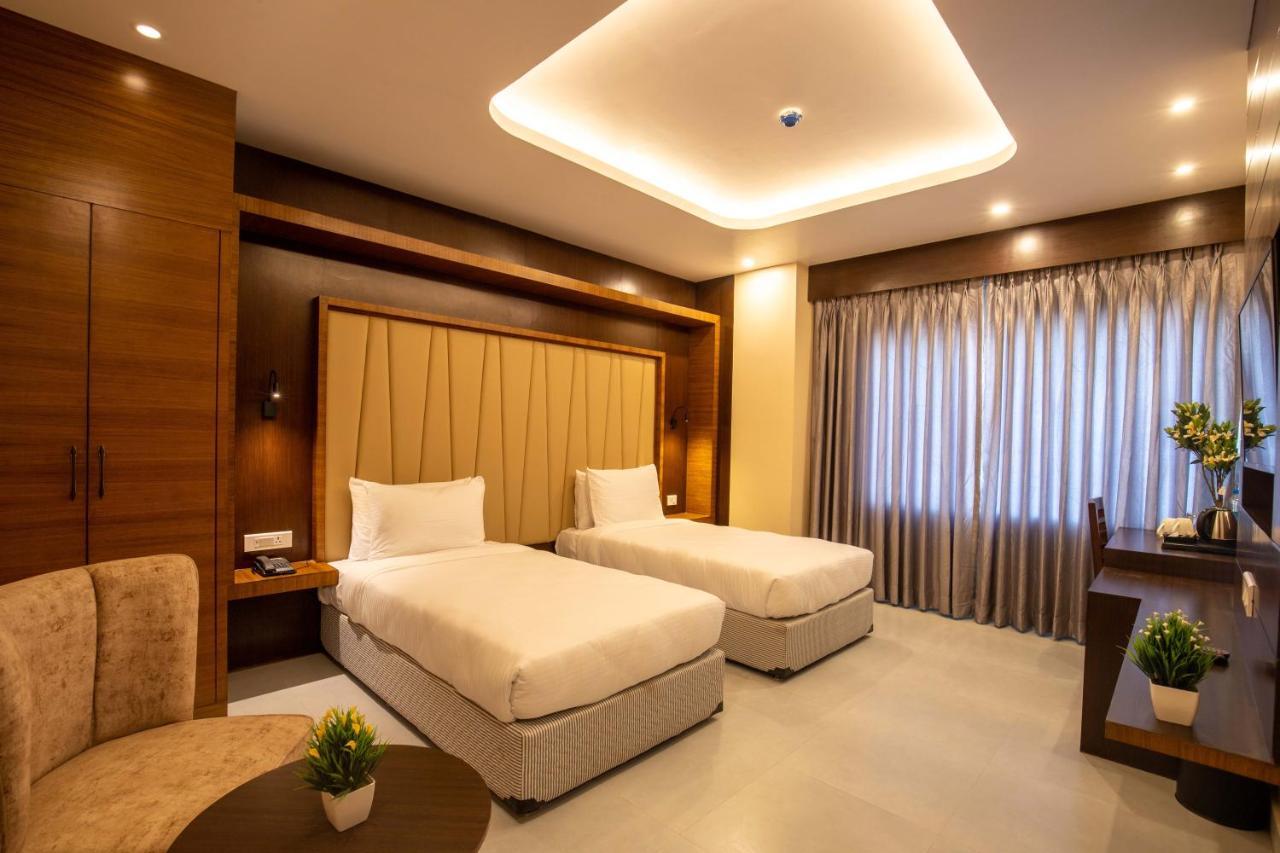 Hotel Palm International ブトワル エクステリア 写真