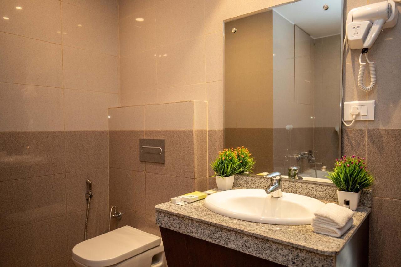 Hotel Palm International ブトワル エクステリア 写真